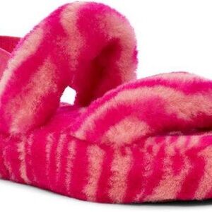 UGG Fluff Yeah Slippers NWOT